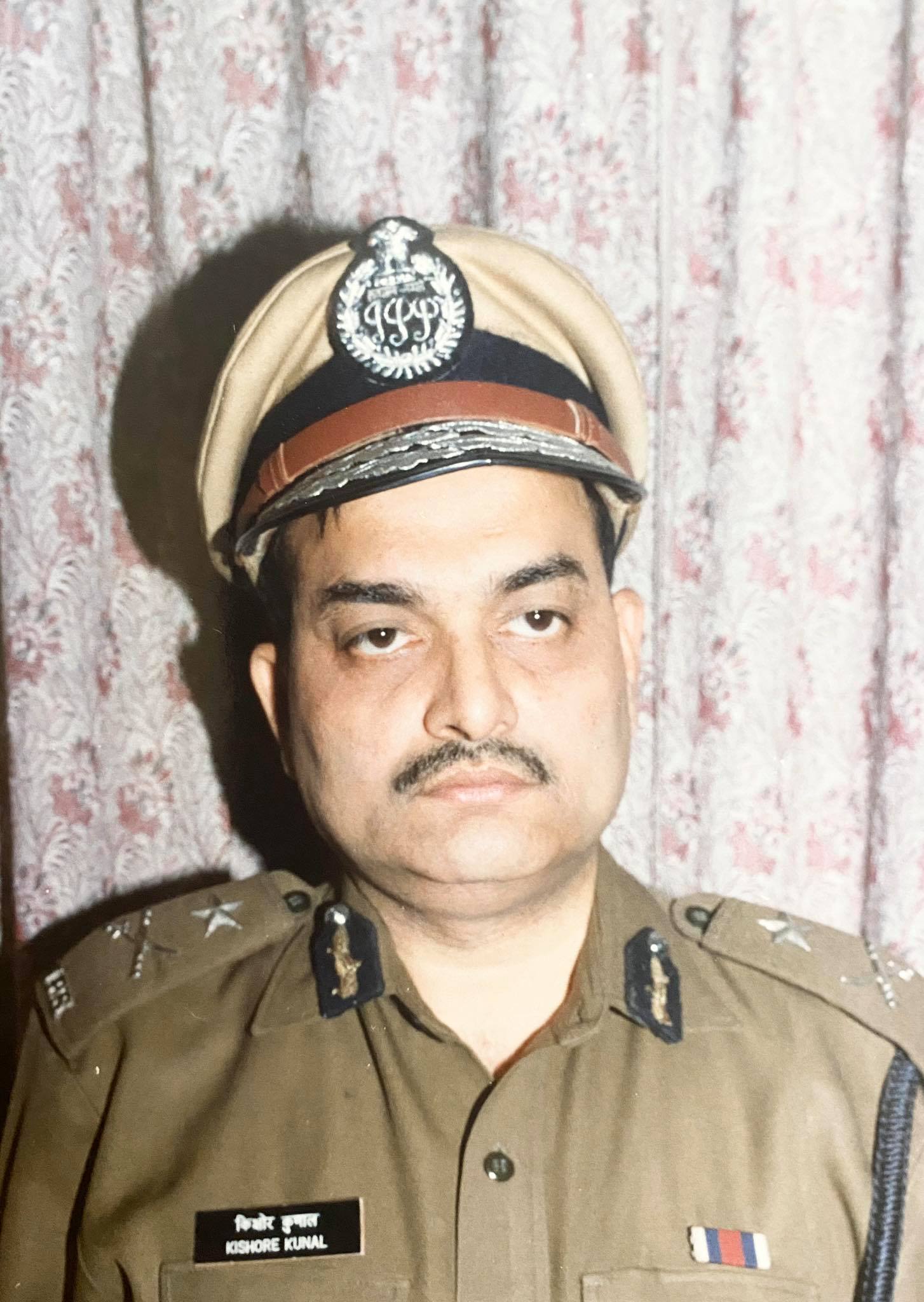 Gallery-Acharya Kishore Kunal